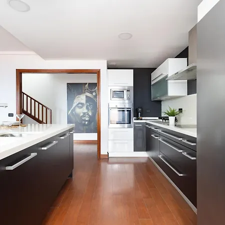 Home2book Elegant Stay, Private Pool & Gym